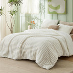 Fluffy Comforter Set Queen - Super Soft Faux Fur Comforter Queen Size Cream White, Winter Warm Fleece Bedding Set, Plush Fuzzy Bed Set, 3 Pieces, 1 Shaggy Comforter with 2 Pillowcases